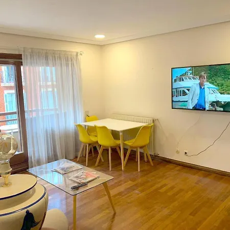 Apartman Next To La Avenida No12